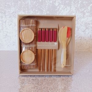 Bamboo Sushi Set with Sauce Dishes 12 pc